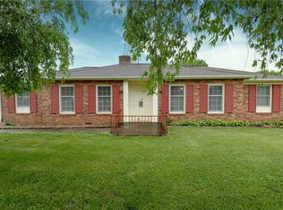 28 Greenlea Rd, Taylorsville, NC 28681