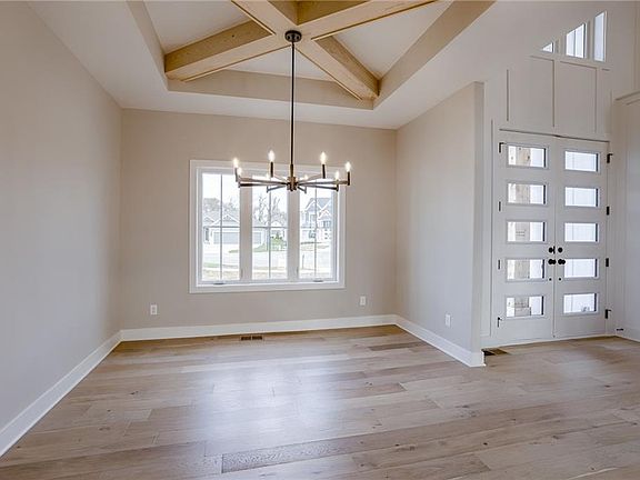 3rd image of 1803 Red Orchard Dr