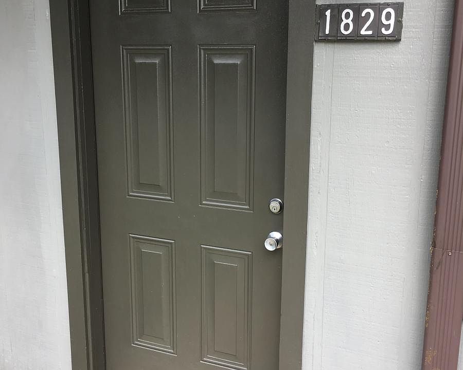 1st image of 1829 Brewster Creek Dr