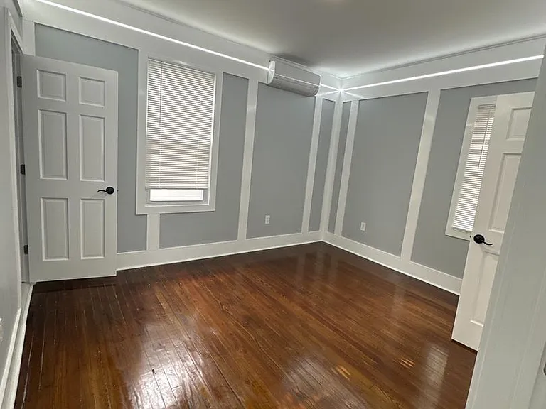 97 Sheffield Ave — Photo 50