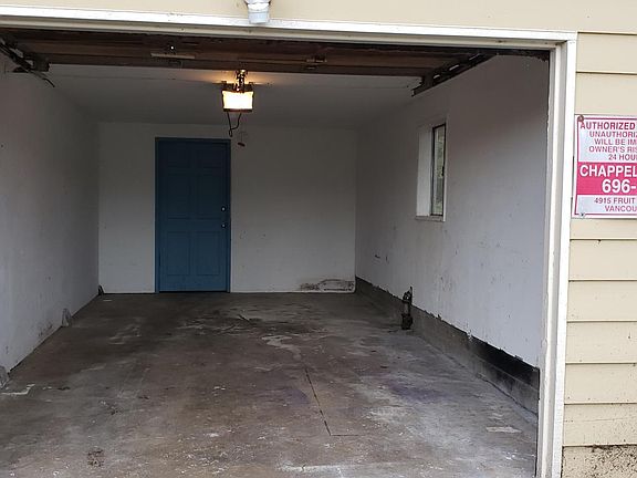 3rd image of 2515 E 19th St
