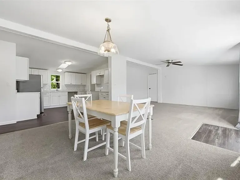 120 Orange Aly — Photo 21