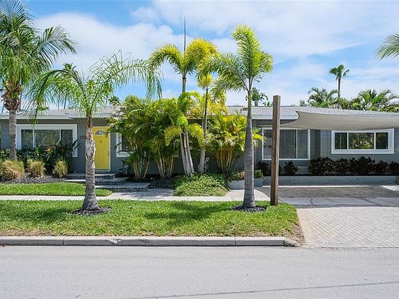 4th image of 3201 S De Bazan Ave