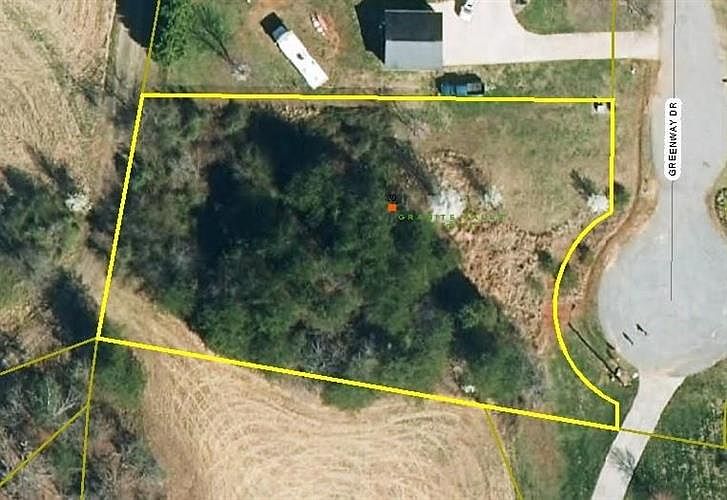 1st image of 20 Greenway Dr