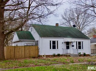 2233 Clay St, Murphysboro, IL 62966