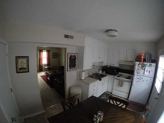 3rd image of 2717 Forest Hill Ave NW