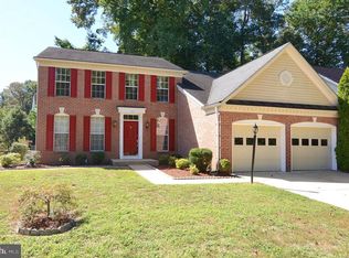 2111 Crossgate Dr, Crofton, MD 21114