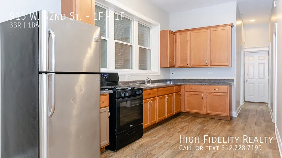 Building Photo - 915 W 32nd St #1F