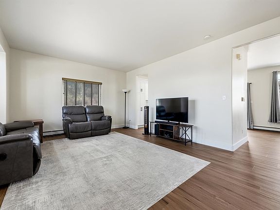 3rd image of 2373 1/2 Rana Rd