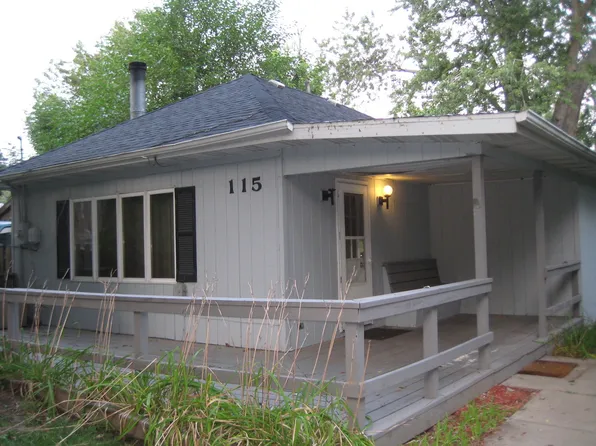 115 Manor Ave, Fox Lake, IL 60020