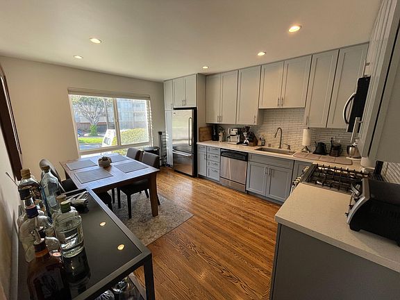 5th image of 1049 Dolores St APT 1
