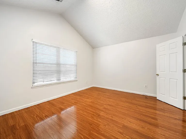 135 Jackson Point Dr — Photo 14