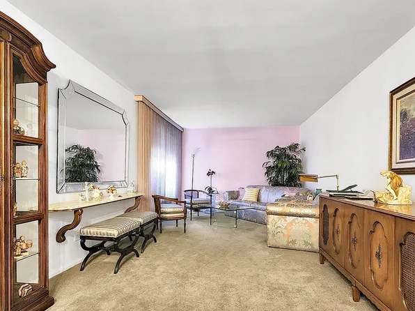 140-21 31st Rd #4A, Flushing, NY 11354