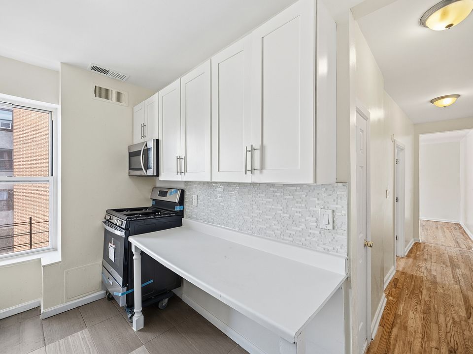 1st image of 215 W 116th St APT 7F