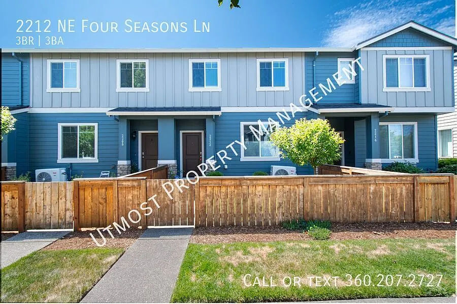2212 NE Four Seasons Ln