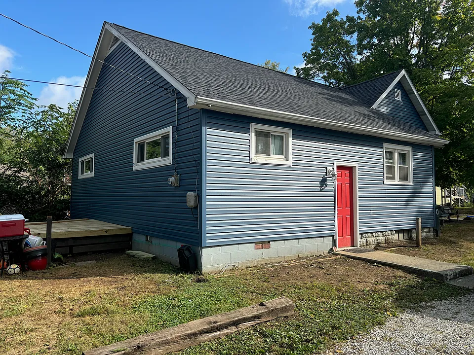 201 N Dill St