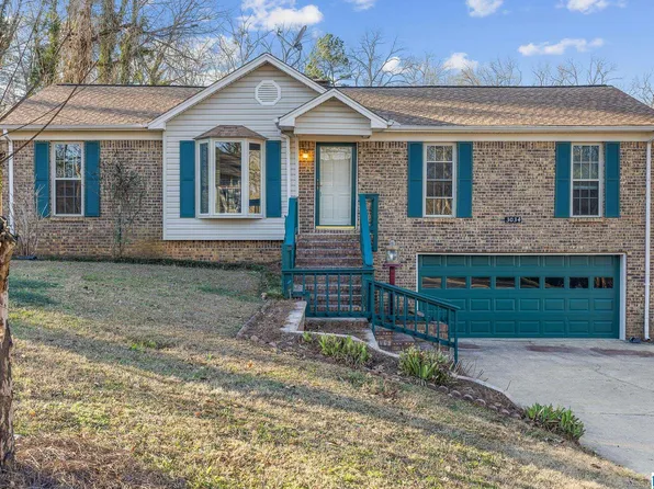 3034 Moonlight Ln, Fultondale, AL 35068