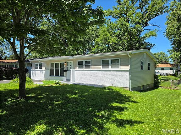 4th image of 880 Babler Dr