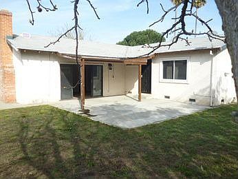 2nd image of 442 El Portal Ave
