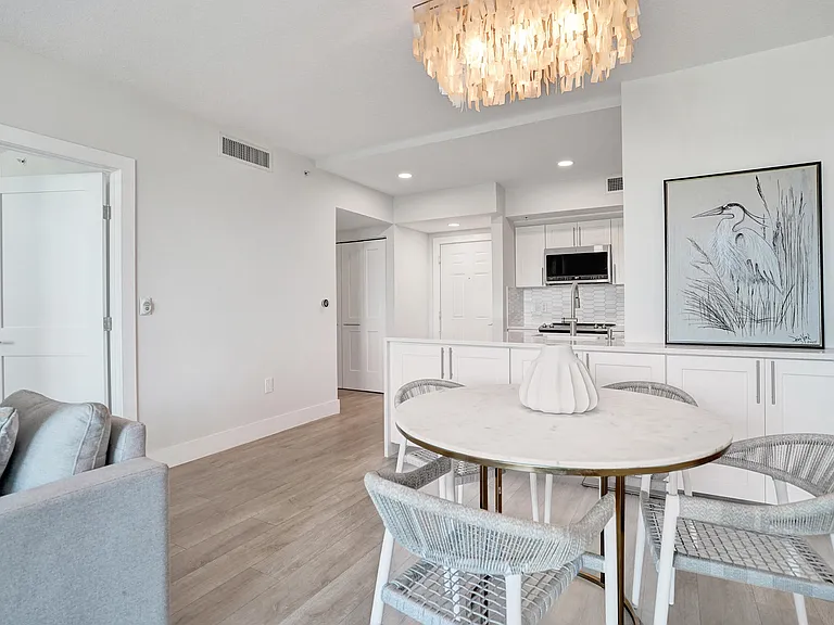 700 E Boynton Beach Blvd #406 — Photo 6