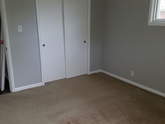 4th image of 852 Hicks Blvd