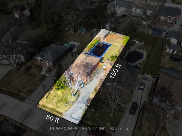 559 Drymen Cres, Mississauga, ON L5G 2N9