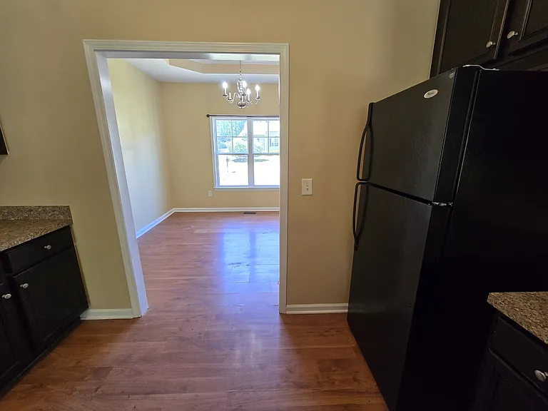 1421 Tawny View Ln — Photo 16