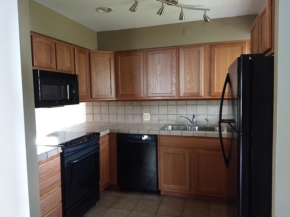 1st image of 1455 Bryn Mawr St APT 4