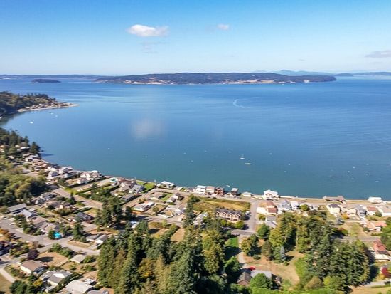 1031 Aqua Vista Lane, Camano Island, WA 98282