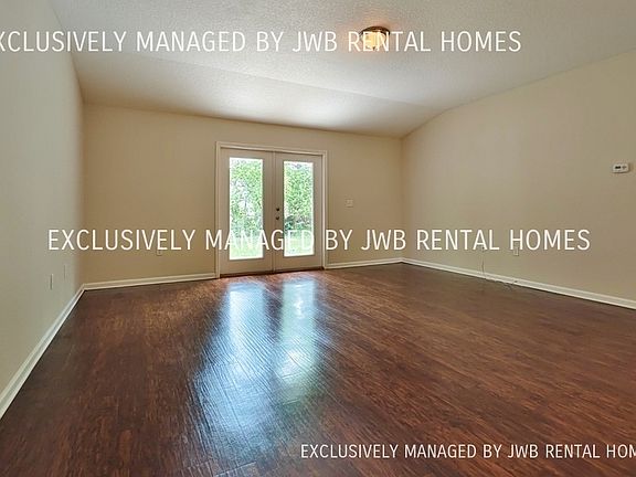 4th image of 6375 Woodman Dr