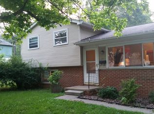 5926 Andersonville Rd, Waterford, MI 48329