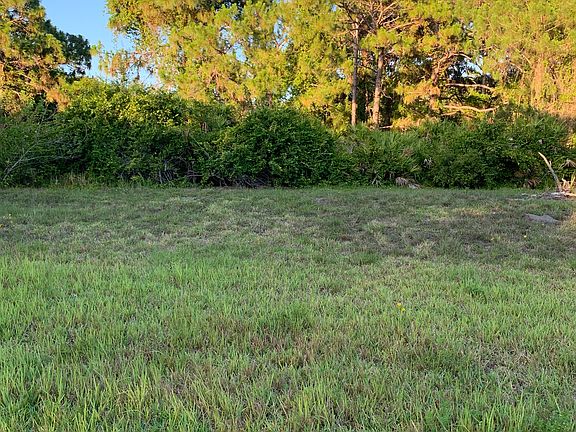  Beautiful buildable lot 