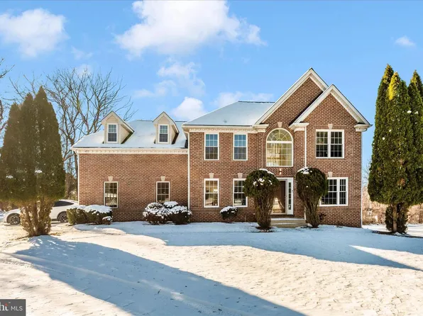 10013 Village Green Dr, Woodstock, MD 21163