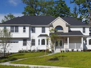 4 Wadsworth Ave, Metuchen, NJ 08840