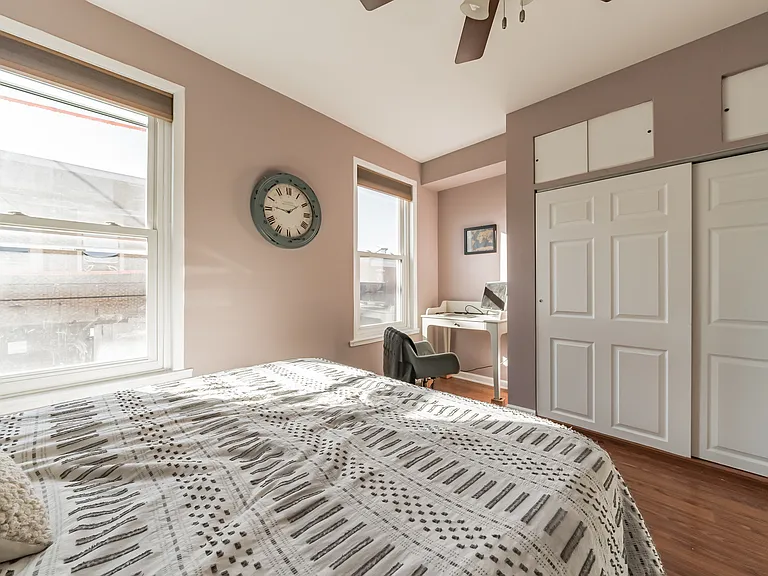 1327 S 9th St — Photo 17