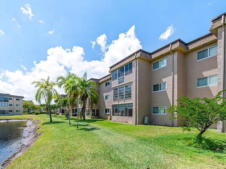 721 Lori Dr #208 — Photo 30