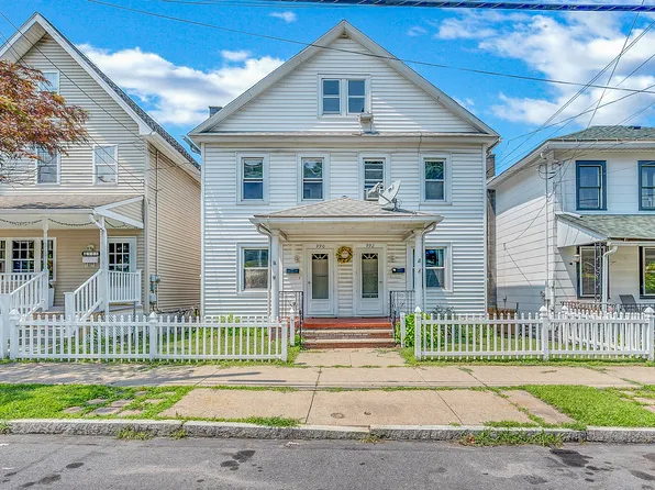990 Scott St, Wilkes Barre, PA 18705