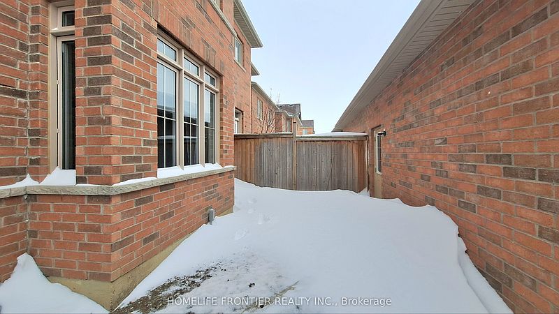 Brampton Townhouse for rent - 4 Bedrooms — photo 35