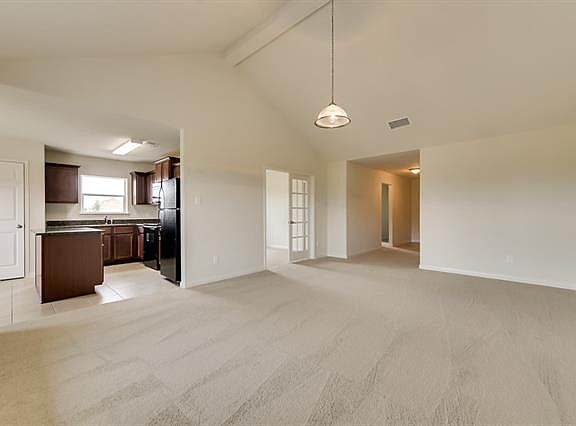 3rd image of 106 Mt Vernon Ln