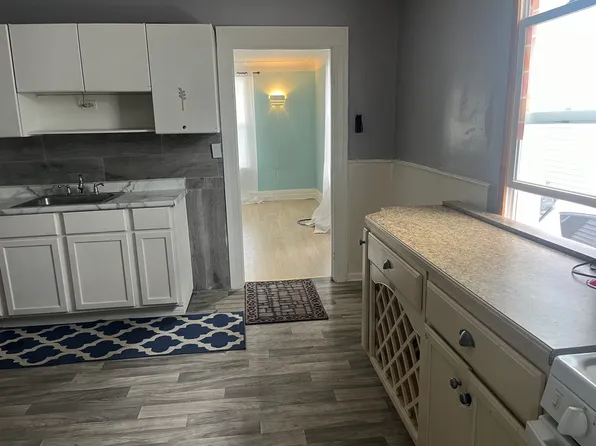 3883 Norwalk St #2, Hamtramck, MI 48212