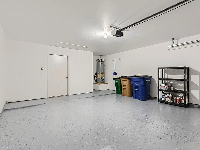 2025 Grow Ln — Photo 11