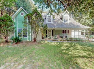 2715 Mockingbird Ln, New Caney, TX 77357