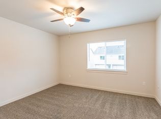 101 N 7th Ave Unit D, Cornelius, OR 97113
