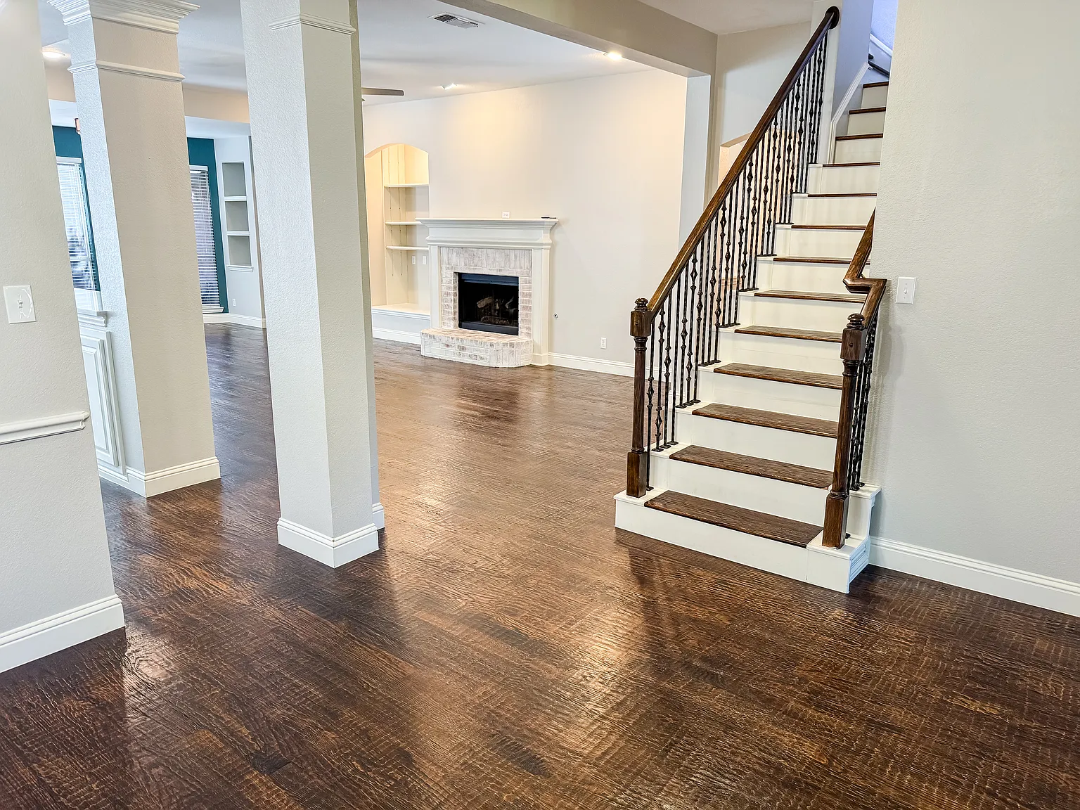4 bed, 2.5 bath, 3034 sqft, $3,200 — Photo 3
