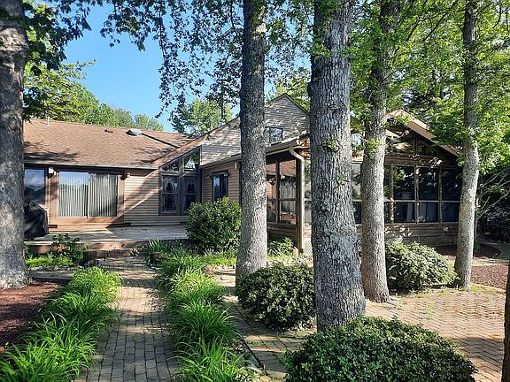 beautiful shaded yard 