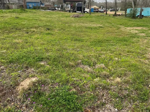 I Ave, Conroe, TX 77301