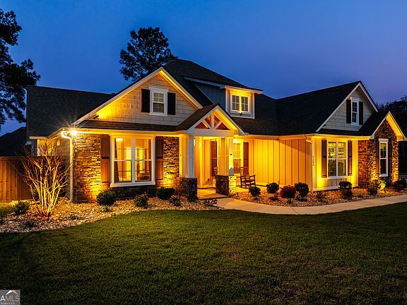 3rd image of 7280 Mill Ridge Dr