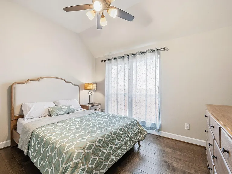2106 Stargrass Dr — Photo 37