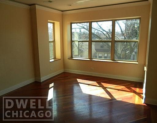 4th image of 2040 W Touhy Ave APT 2