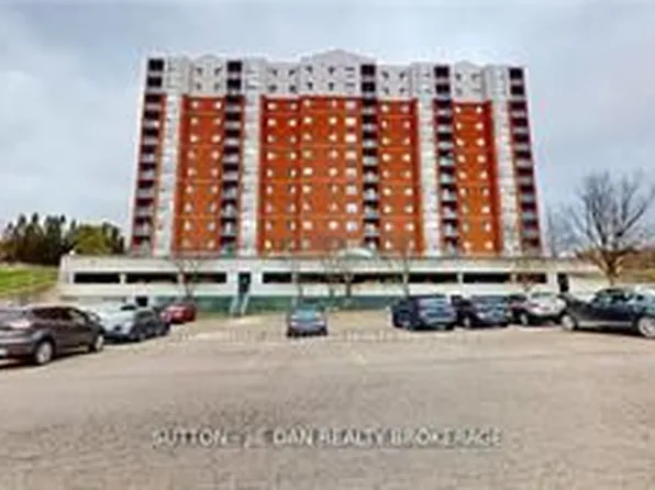 30 Chapman Ct, London, ON